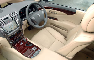 Bliski perfekcji - nowy Lexus LS 460 2