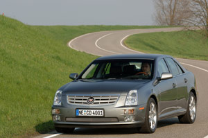 Cadillac STS, wysokie osigi i wyrafinowany luksus 2