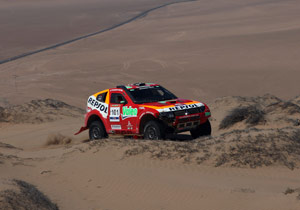 Zesp Repsol Mitsubishi Ralliart w Dubaju 1