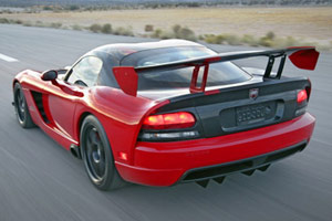 Nowy Dodge Viper SRT-10 ACR 2