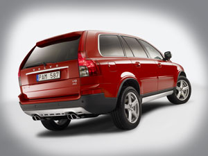 Volvo XC90 w wersji R-design – szykownie na drodze 3