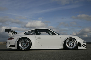 Udoskonalone Porsche GT3 RSR 3