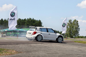 Prototyp Fabia Super 2000 podczas Rajdu Barum Zlin 2