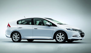 Honda Insight lepsza od Toyoty Prius 1