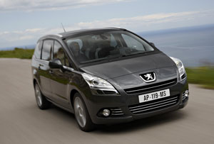 Peugeot 5008 - nowy profil monospace'a 9