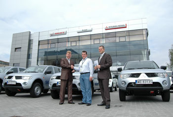 Mitsubishi L-200 ruszy na budow A1 1