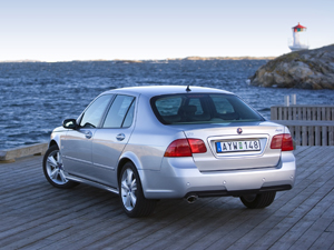 Pocztek nowej ery marki Saab: 9-5 w wersji sedan 4