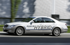 Mercedes-Benz Vision S 500 plug-in HYBRID 1