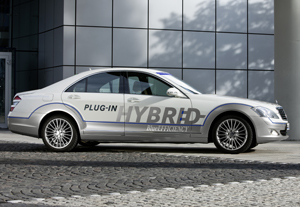 Mercedes-Benz Vision S 500 plug-in HYBRID 3