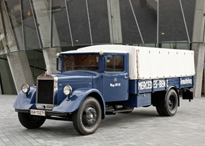 75 lat transporterw Srebrnych Strza Mercedesa 3