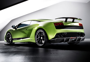 Lamborghini stawia na kompozyty 1