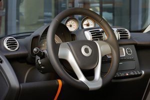 Nowa edycja specjalna: smart fortwo nightorange 2