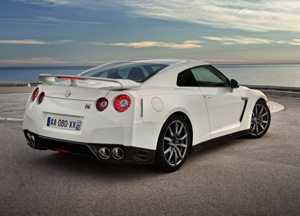 Nissan GT-R 2011 2