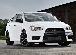 Lancer Evolution RS w polskiej ofercie 1