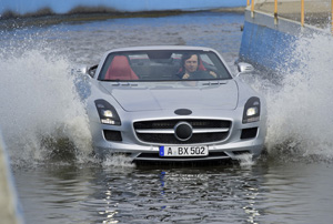 Mercedes SLS AMG Roadster 2