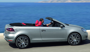 Nowy Golf Cabriolet debiutuje z mikkim dachem 3