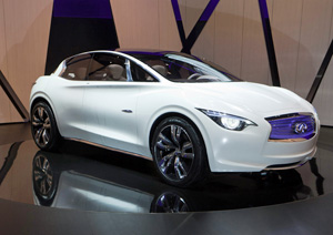 Infiniti na salonie motoryzacyjnym we Frankfurcie 3