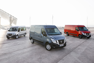 Zupenie nowy Nissan NV400 1