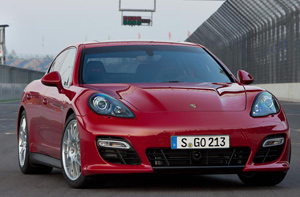 Porsche Panamera GTS 3