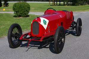 Alfa Romeo Quadrifoglio Verde koczy 90 lat 2
