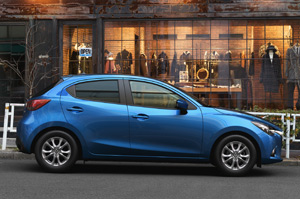 Nowa Mazda2 zdobywa tytu Samochodu Roku w Japonii 1