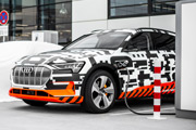 Audi e-tron Charging Service uzupenia palet moliwoci adowania