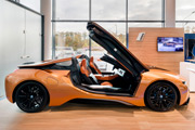 Zobacz najnowsze BMW i8 Roadster w salonach Inchcape!