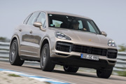 Porsche Cayenne Turbo S E-Hybrid ustanawia niespotykany rekord okrenia