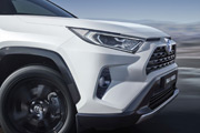 Toyota RAV4 Hybrid zdobywa 5 gwiazdek w ADAC Ecotest