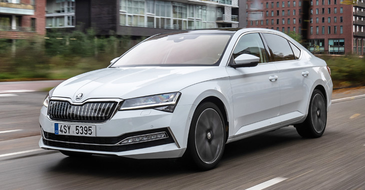 Nowa Skoda Superb iV