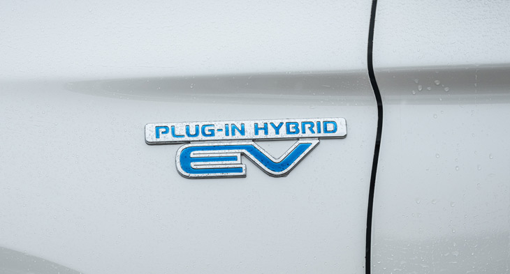 Mitsubishi Outlander PHEV 2020