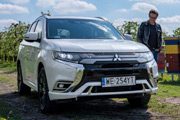 Bartomiej Topa ambasadorem Outlandera PHEV 2020