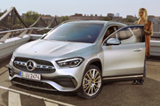 Nowy Mercedes-Benz GLA daje rado w miecie