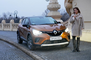 Anna Dereszowska w hybrydowym Renault Captur