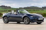 Mazda MX-5: suchaj swojej muzyki z otwartym dachem