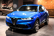 Alfa Romeo inauguruje now identyfikacj marki
