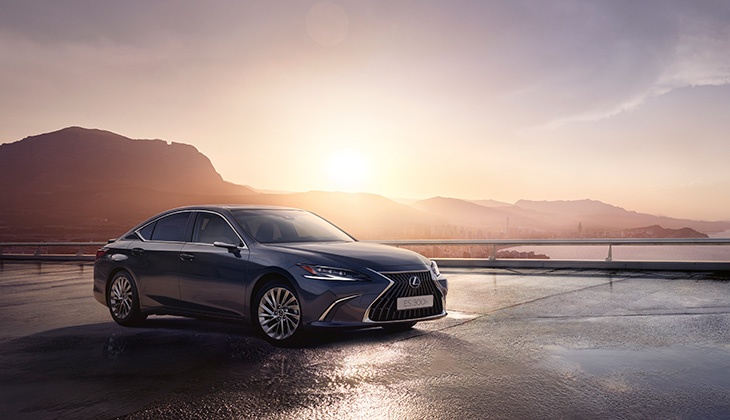 Lexus ES 2023