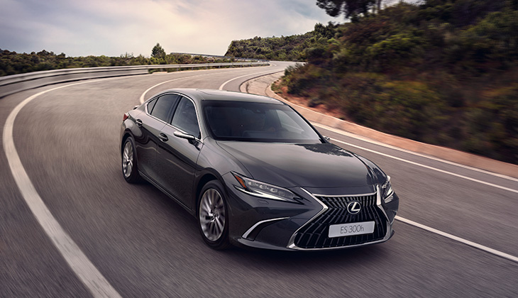 Lexus ES 2023