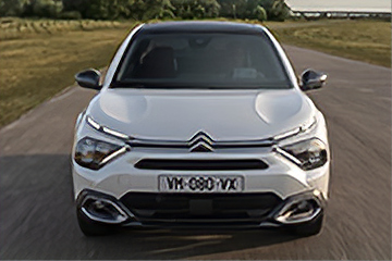 Citroen C4 X debiutuje w polskich salonach marki