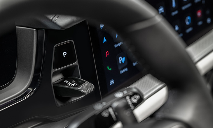 Porsche Cayenne Cockpit 2023