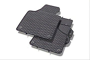 Dywaniki samochodowe gumowe, filcowe, welurowe - ktre wybra? Sprawd!