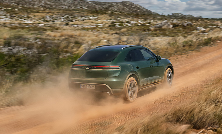 Porsche Macan 4S EV 2024