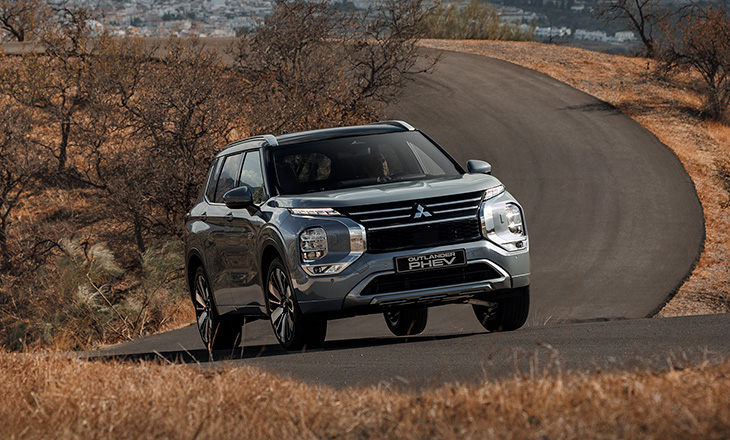 Mitsubishi Outlander PHEV 2025