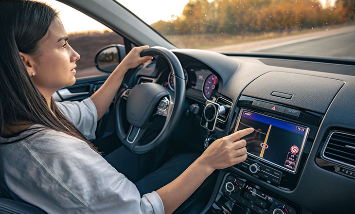 jakie-systemy-bezpieczenstwa-beda-obowiazkowe-w-2025-roku