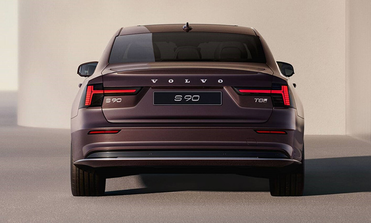 Volvo S90 2025