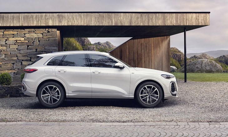 Audi Q5 e-hybrid 2025
