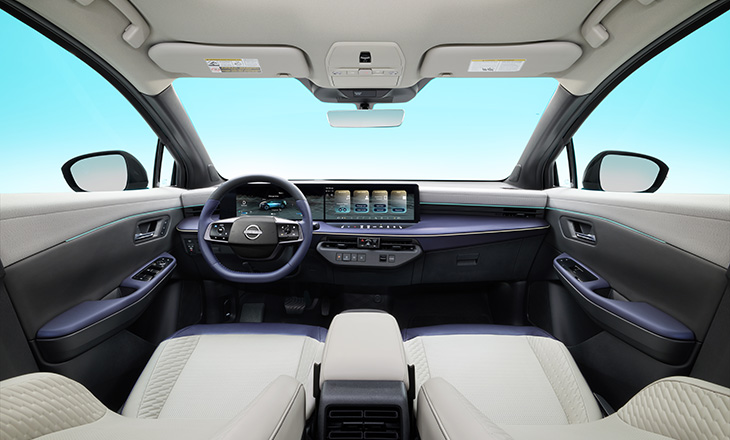 Nissan LEAF 2025