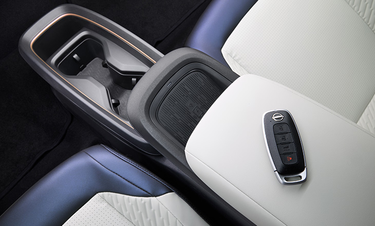 Nissan LEAF 2025