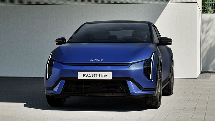 KIA EV4 2025