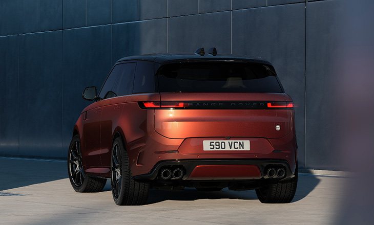 Range Rover Sport SV Carbon 2025